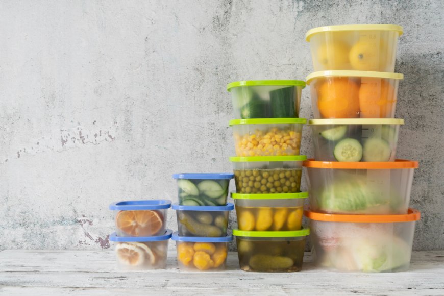 Types of Clear Plastic Containers and Their Uses