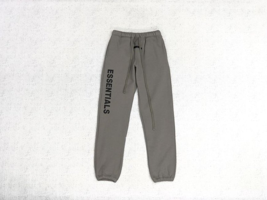 The Essential Sweatpant Aesthetic Explained