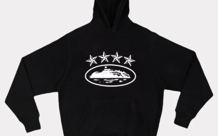 Corteiz Cargos and Corteiz Hoodie The Streetwear Essentials for Every Urban Wardrobe