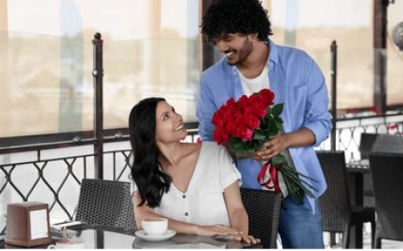 Fresh Flower Bouquets and Customized Gifts for Every Occasion Order Online Now