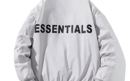 The Signature Appeal of the Essentials Hoodie