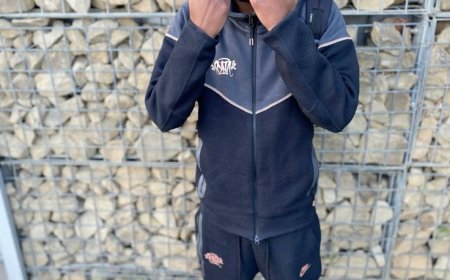 Luxury Streetwear: Where High-End Fashion Meets Urban Cool