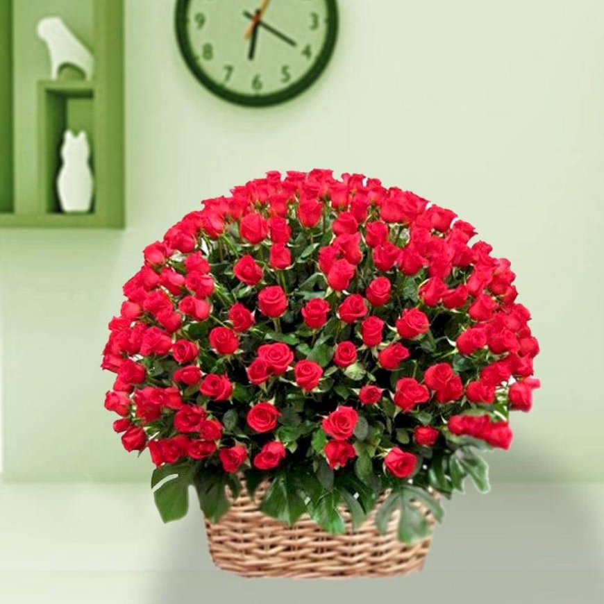 Online Flower Delivery Delhi Make Every Occasion Special with Fresh Blooms