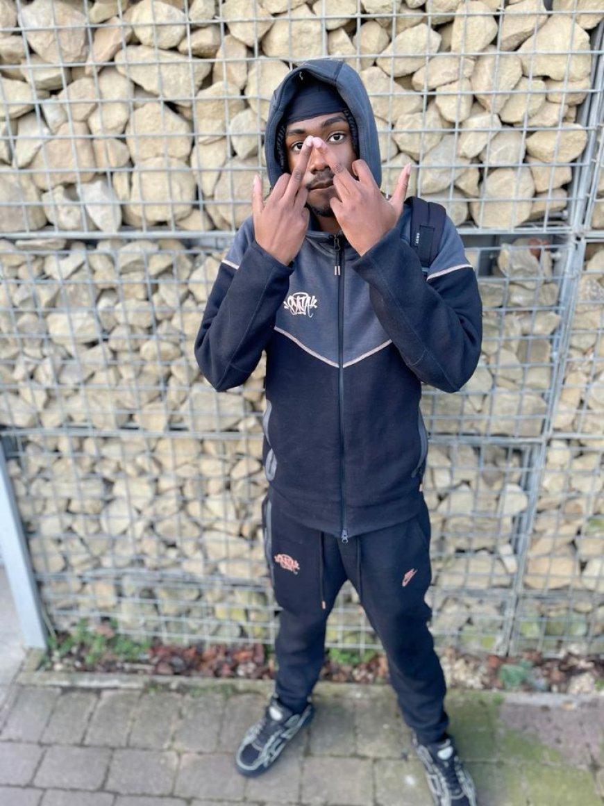 Luxury Streetwear: Where High-End Fashion Meets Urban Cool